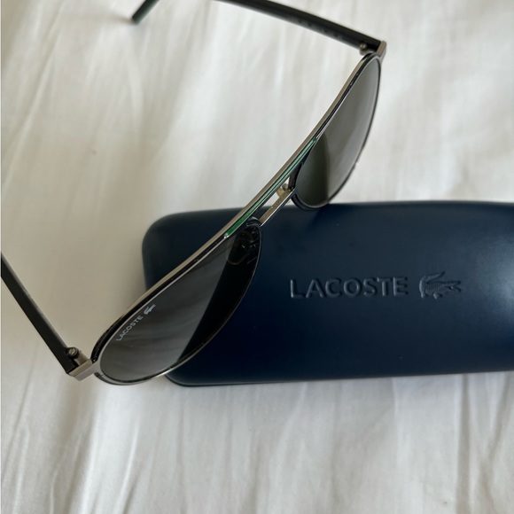 Lacoste sunglasses with fun aviator design - Picture 2 of 4